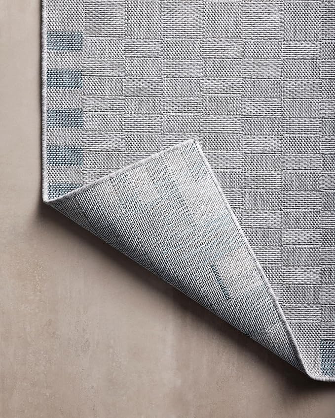 Loloi Amber Lewis Topanga Collection TOP-07 Silver/Blue 6'-7" x 9'-4" Indoor/Outdoor Area Rug