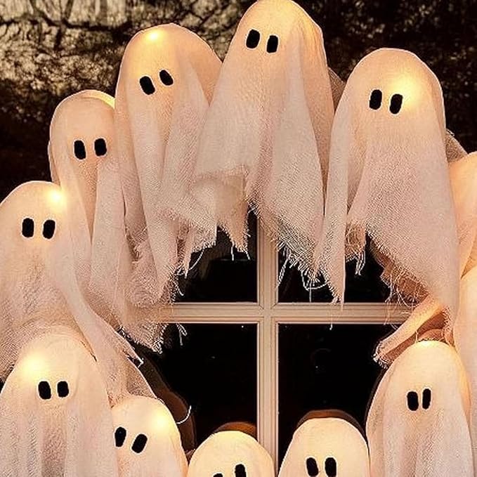 Halloween Ghost Wreath, 12 LED Light-Up White Ghost Garland, Spooky Indoor & Outdoor Hanging Decoration for Front Door, Wall, Party, Battery-Powered Halloween Decor, Holiday Spooky Garland A