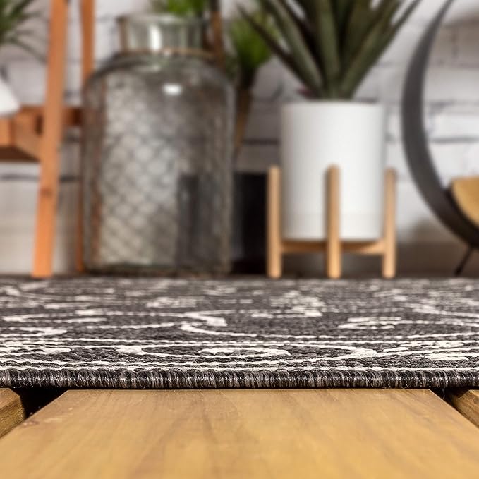 JONATHAN Y Vintage Filigree Indoor Outdoor Round Area Rug 8 Ft Black/Gray, Charleston Textured Weave for Backyard, Patio, Porch, Easy-Cleaning, High Traffic, Pet-Friendly, Non-Shedding (SMB106G-8R)