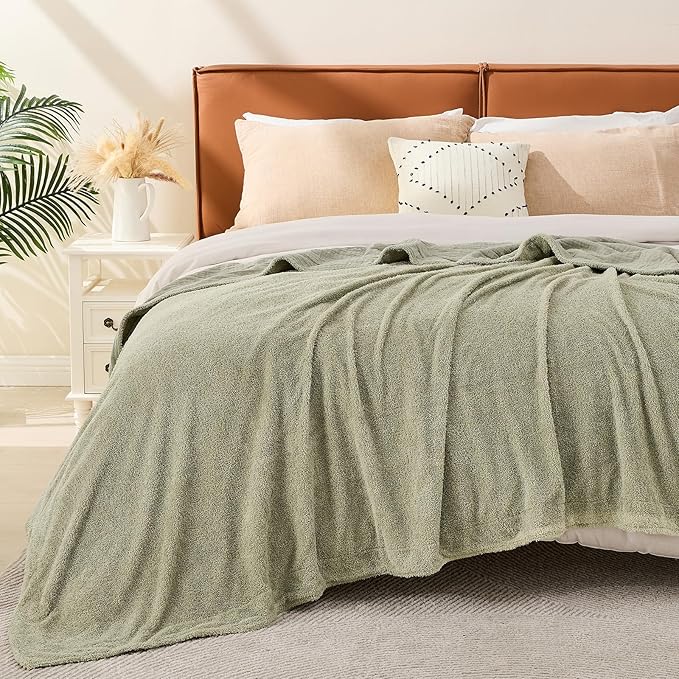 EMME Muslin and Fleece Queen Blanket Reversible - 80"*90" Sage Green Soft Warm Throw Blankets for Couch Bed Picnic Travel Bed
