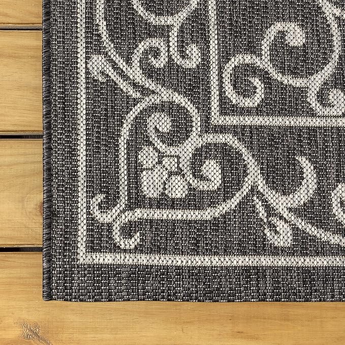JONATHAN Y Vintage Filigree Indoor Outdoor Square Area Rug 4X4 Black/Gray, Charleston Textured Weave for Backyard, Patio, Porch, Easy-Cleaning, High Traffic, Pet-Friendly, Non-Shedding (SMB106G-4SQ)
