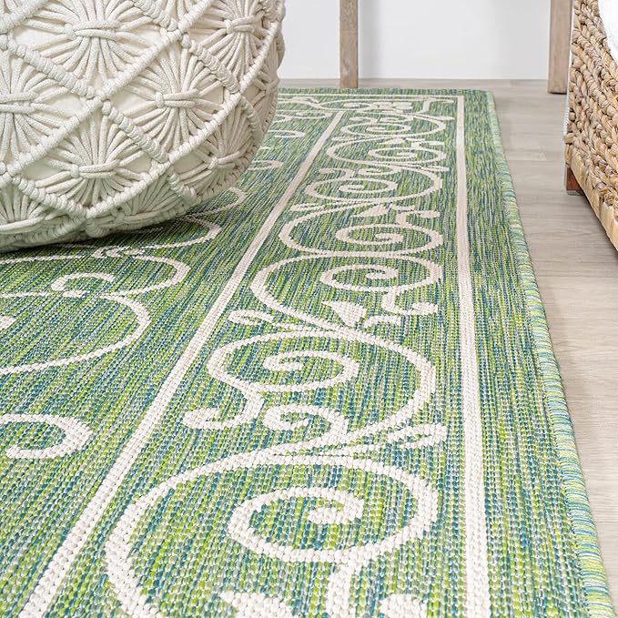 JONATHAN Y Vintage Filigree Indoor Outdoor Area Rug 4X6 Green/Ivory, Charleston Textured Weave for Backyard, Patio, Porch, Easy-Cleaning, High Traffic, Pet-Friendly, Non-Shedding (SMB106K-4)